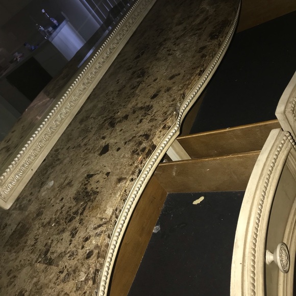 Marble top dresser, good condition - Picture 2 of 6